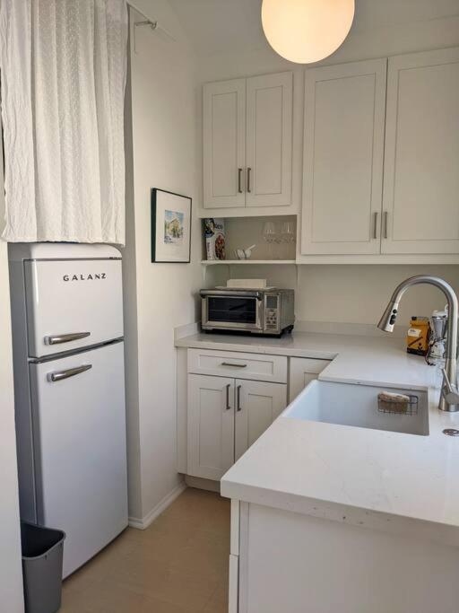 Venice Canals & Beach Guest House Los Angeles Bagian luar foto